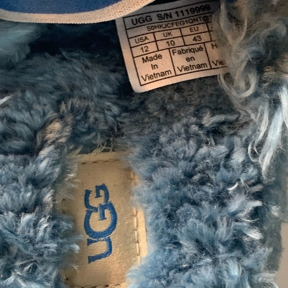 UGG Fluff Sugar Sandal 12 - Picture 7 of 9